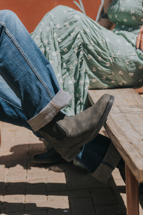 Lifestyle Men 6 image of Blundstone Men's Dress #1308 in Rustic Black