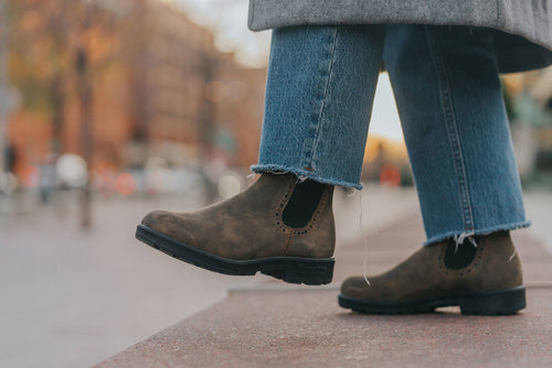 Lifestyle Women 4 image of Blundstone Women's Originals #1351 in Rustic Brown