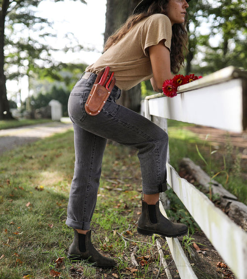 Lifestyle Women 5 image of Blundstone Women's Originals #1351 in Rustic Brown