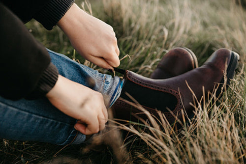 Lifestyle Women 10 image of Blundstone Women's Originals #1352 in Shiraz