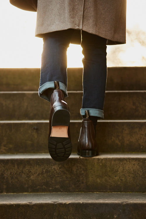 Lifestyle Men 4 image of Blundstone Men's Heritage #155 in Brown