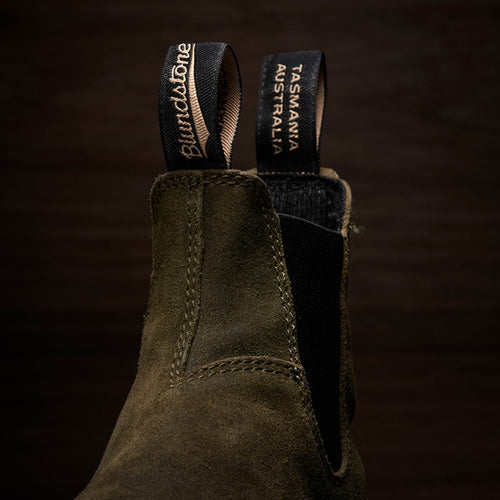 Lifestyle Men 2 image of Blundstone Men's Originals #1615 in Dark Olive