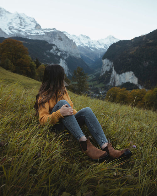 Lifestyle Women 7 image of Blundstone Women's Classics #562 in Saddle Brown