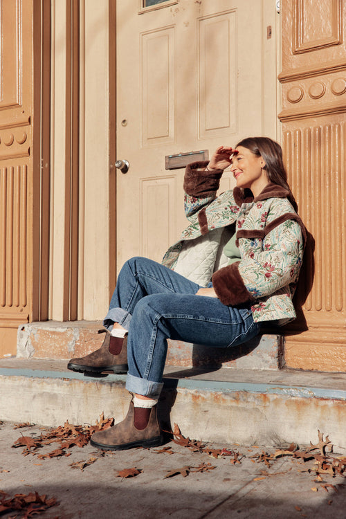 Lifestyle Women 9 image of Blundstone Women's Classics #585 in Rustic Brown