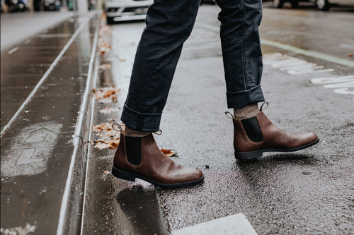 Lifestyle Men 1 image of Blundstone Men's Dress #1900 in Chestnut Brown
