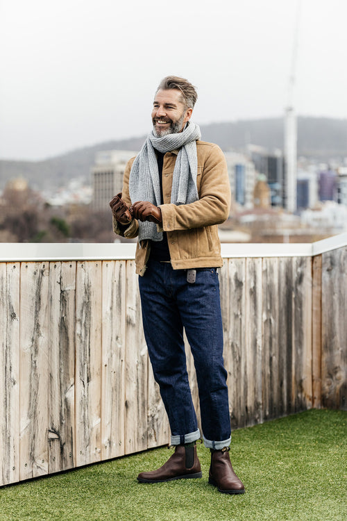 Lifestyle Men 4 image of Blundstone Men's Dress #1900 in Chestnut Brown