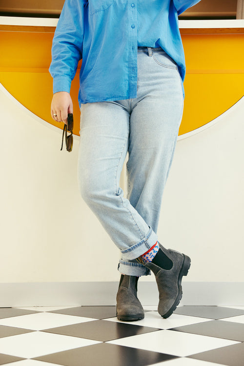 Lifestyle Women 8 image of Blundstone Women's Originals #1910 in Steel Grey