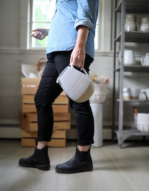 Lifestyle Women 9 image of Blundstone Women's Classics #558 in Black