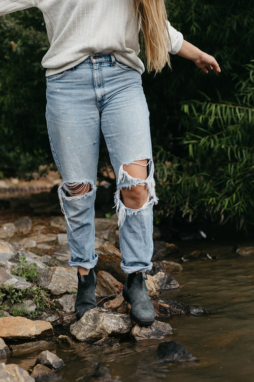 Lifestyle Women 5 image of Blundstone Women's Classics #587 in Rustic Black