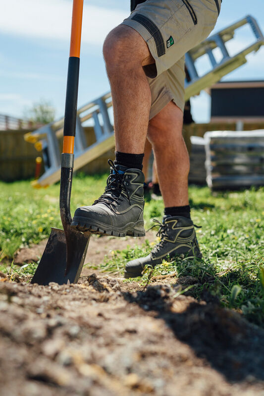 Best Work Boots for Landscaping