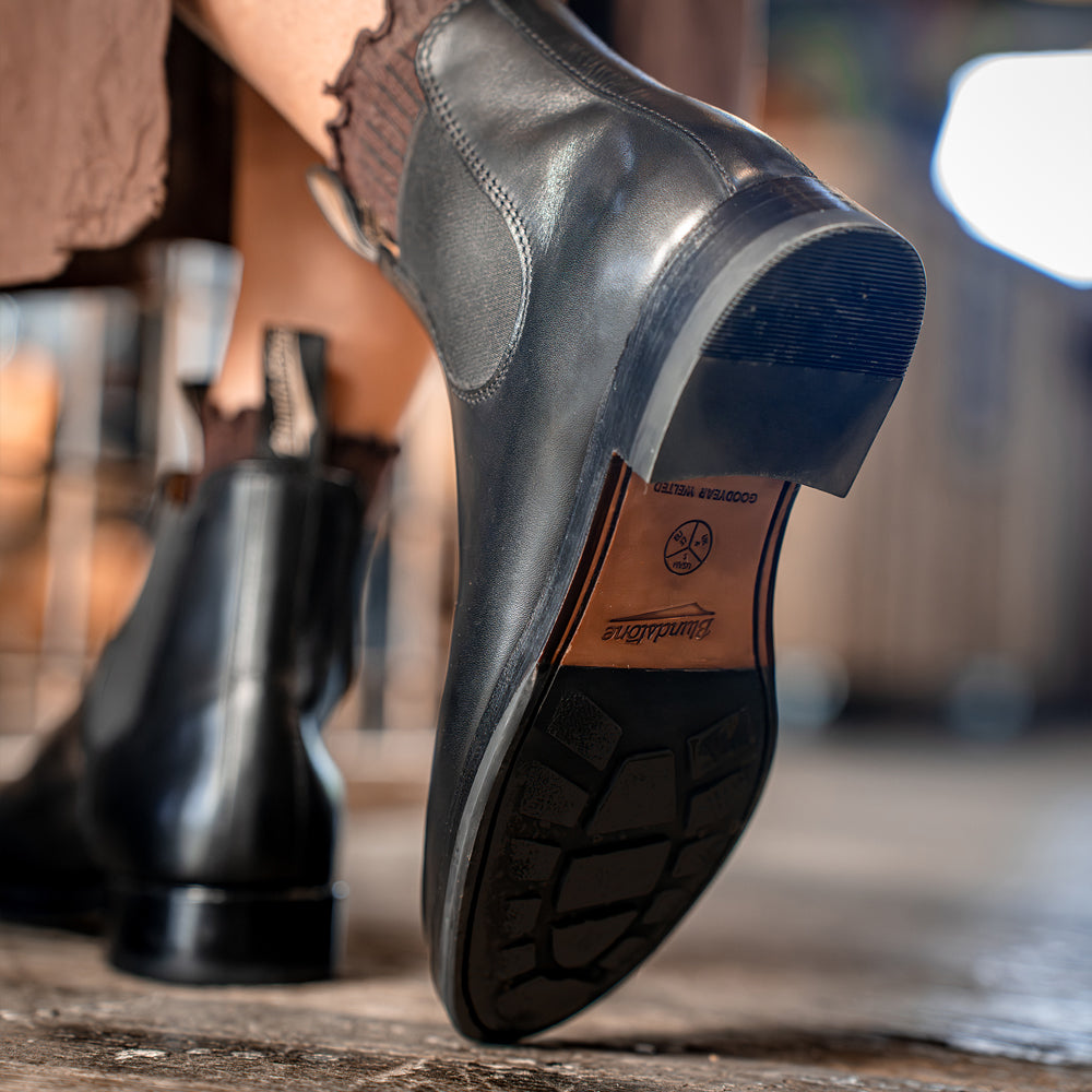 Black Premium Leather Chelsea Boots, Women's Heritage 156 - Blundstone