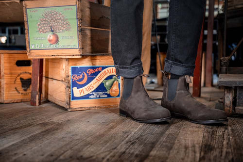 Lifestyle Men 8 image of Blundstone Men's Heritage #159 in Chocolate