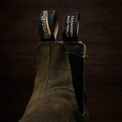 Lifestyle Men 2 image of Blundstone Men's Originals #1615 in Dark Olive