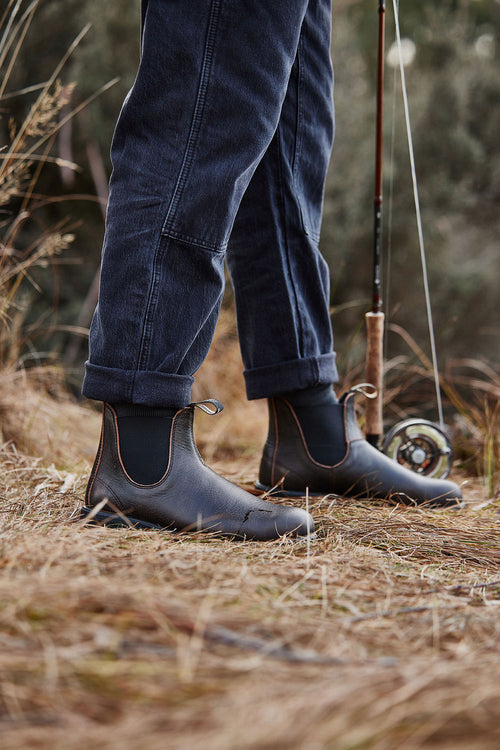 Lifestyle Men 5 image of Blundstone Men's Classics #2440 in Vintage Brown