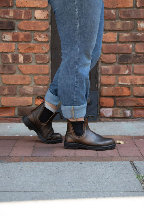 Lifestyle Women 7 image of Blundstone Women's Classics #2440 in Vintage Brown