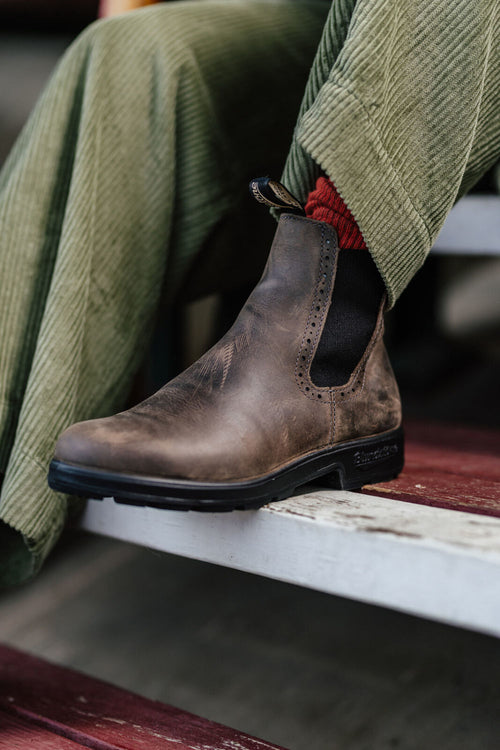 Lifestyle Women 5 image of Blundstone Women's Originals #2615 in Clay
