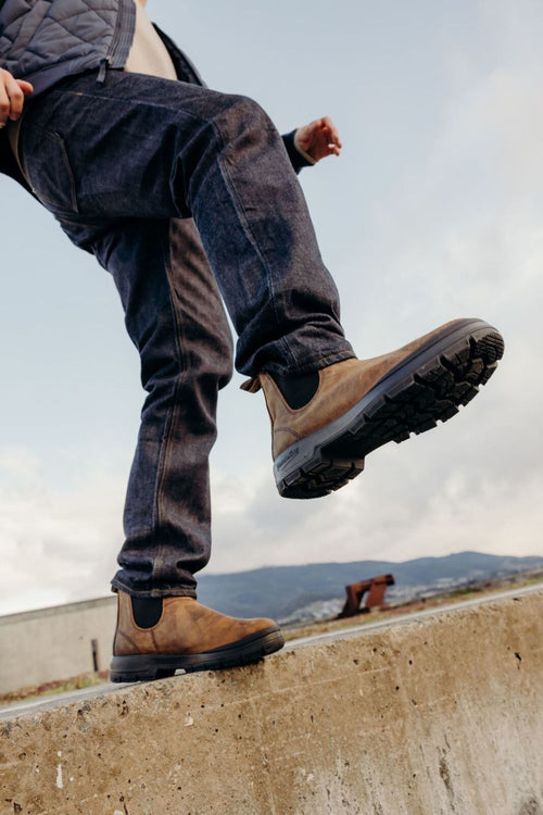 Lifestyle Men 3 image of Blundstone Men's Terrain #2630 in Suntan