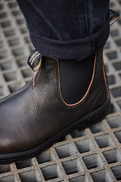 Lifestyle Men 3 image of Blundstone Men's Classics #2440 in Vintage Brown