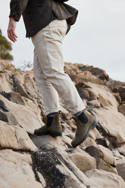 Lifestyle Men 9 image of Blundstone Men's Classics #2442 in Forest