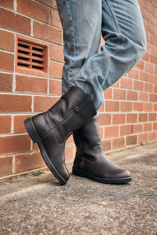 Lifestyle Men 8 image of Blundstone Men's Originals #2528 in Claret