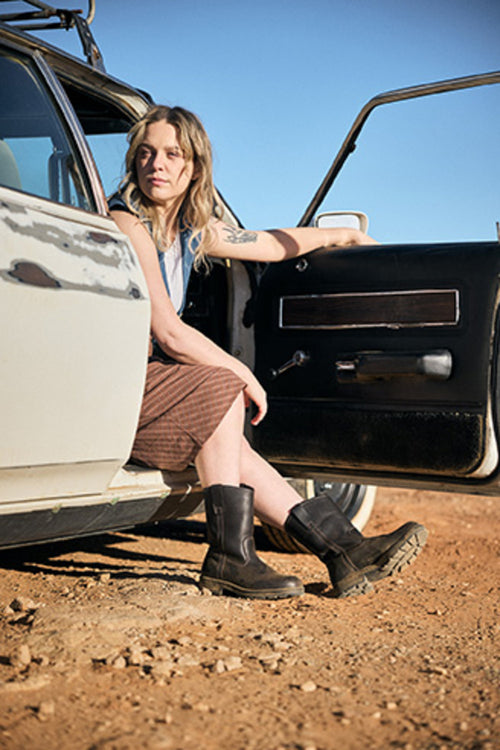 Lifestyle Women 5 image of Blundstone Women's Originals #2528 in Claret