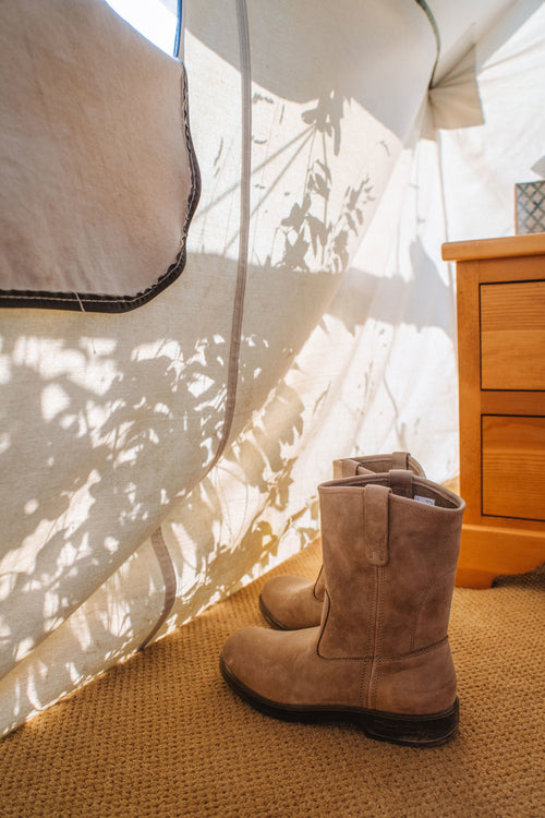 Lifestyle Men 2 image of Blundstone Men's Originals #2529 in Mushroom