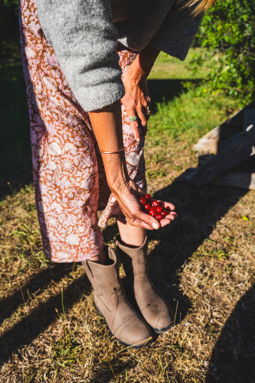 Lifestyle Women 5 image of Blundstone Women's Originals #2529 in Mushroom