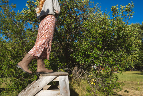 Lifestyle Women 7 image of Blundstone Women's Originals #2529 in Mushroom