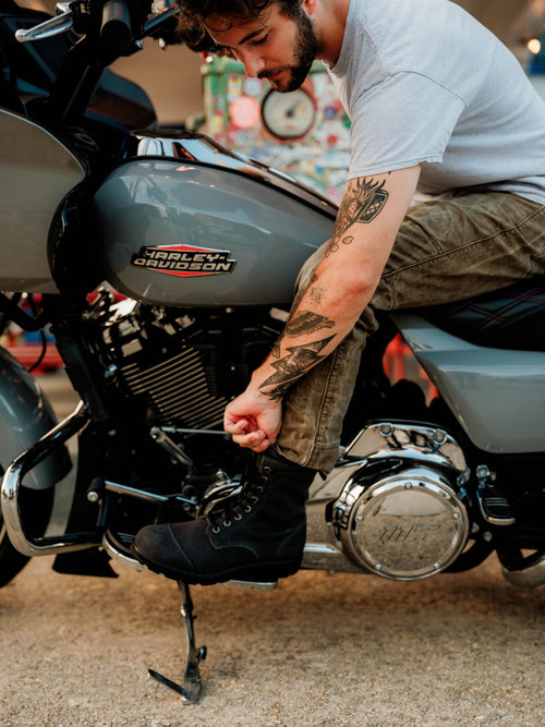 Lifestyle Men 5 image of Blundstone Men's Originals #2530 in Steel Grey