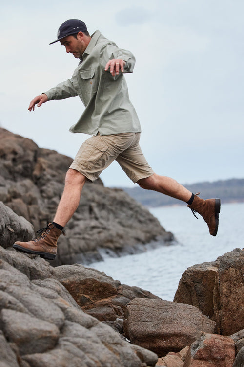 Lifestyle Men 5 image of Blundstone Men's Originals #2532 in Tobacco