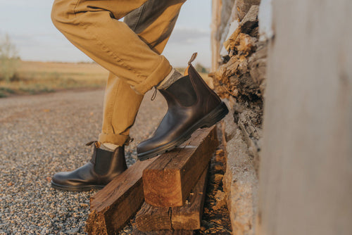 Lifestyle Men 4 image of Blundstone Men's Classics #2540 in Claret