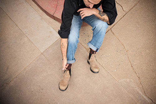 Lifestyle Men 10 image of Blundstone Men's Classics #2546 in Texas Sand