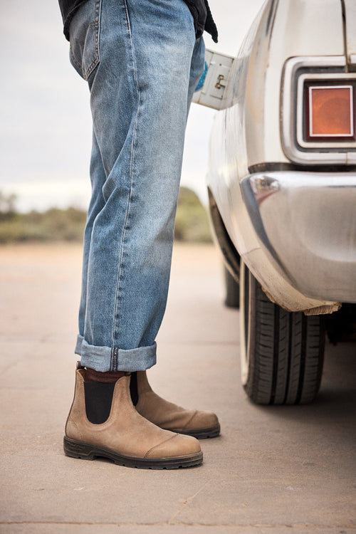 Lifestyle Men 5 image of Blundstone Men's Classics #2546 in Texas Sand