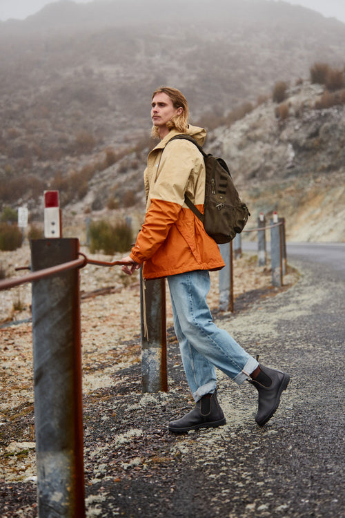 Lifestyle Men 8 image of Blundstone Men's Classics #2550 in Vintage Zinc Brush