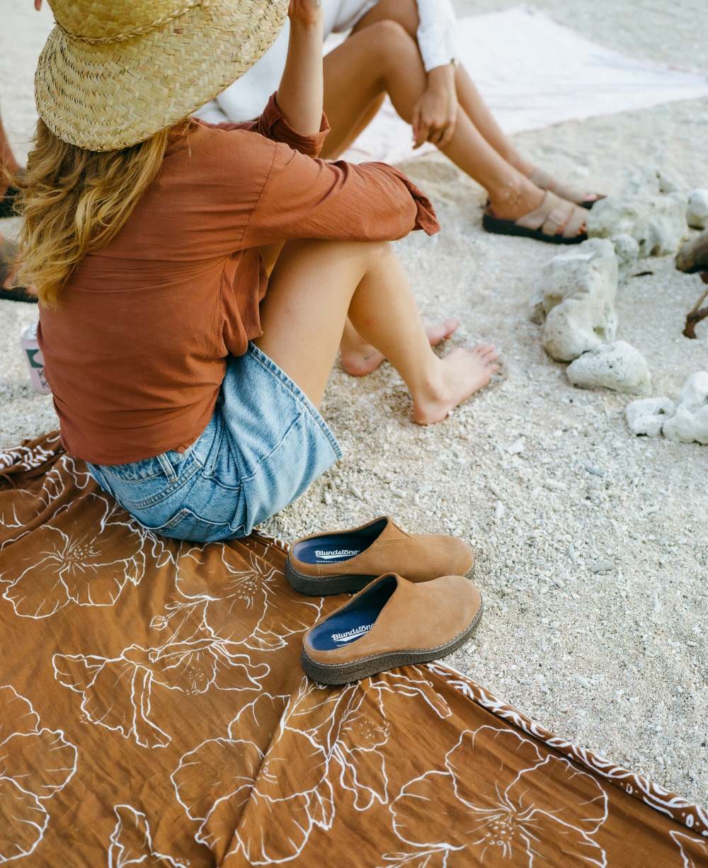 Sahara Tan Slip-on Clogs, Women's Aerocork 2686 - Blundstone