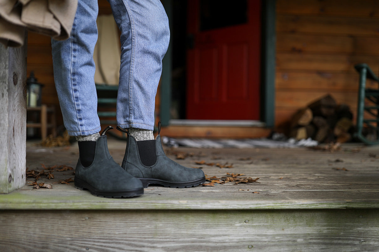 Rustic Black Leather Chelsea Boots, Women's Classics 587 - Blundstone