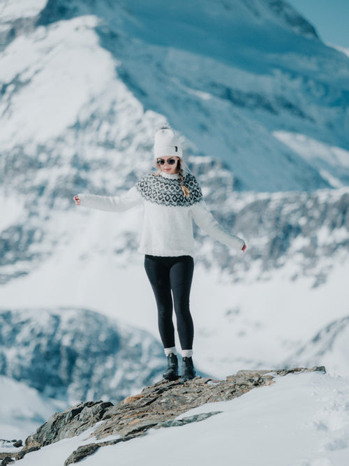 Women's Classics #587