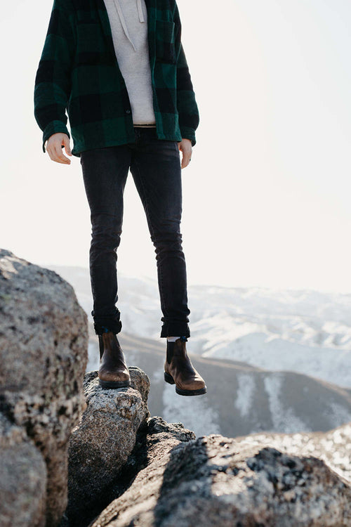 Lifestyle Men 6 image of Blundstone Men's Thermal #1477 in Antique Brown