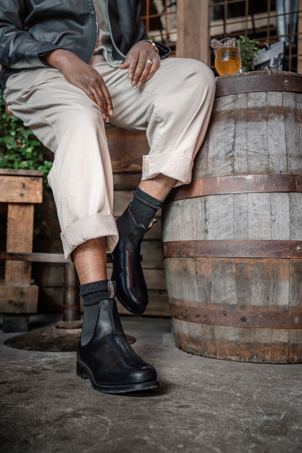 Black Premium Leather Chelsea Boots, Men's Heritage 156 - Blundstone