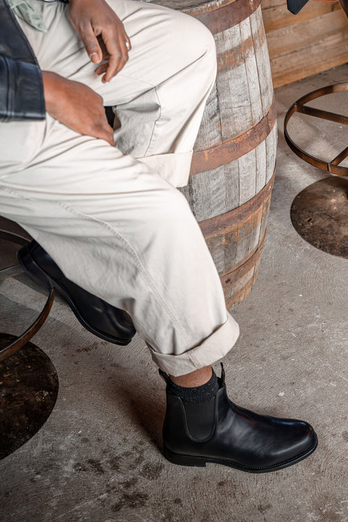 Lifestyle Men 5 image of Blundstone Men's Heritage #156 in Black
