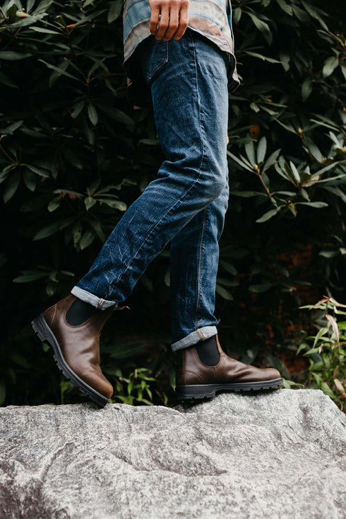 Blundstone Antique Brown Premium Leather Chelsea Boots, Men's Classics 1609