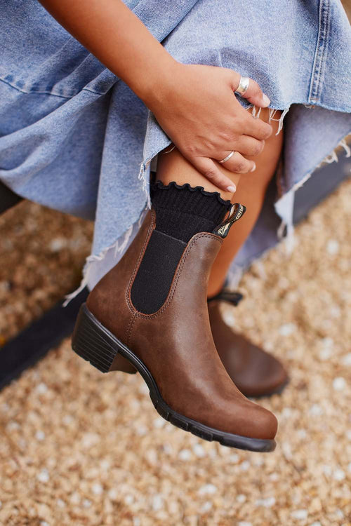 Lifestyle Women 9 image of Blundstone Women's Series #1673 in Antique Brown