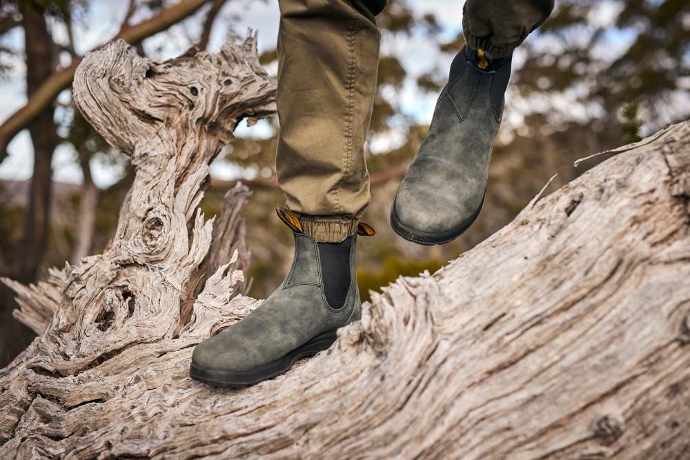 Rustic Black Premium Leather Chelsea Boots, Men's All-Terrain 2055