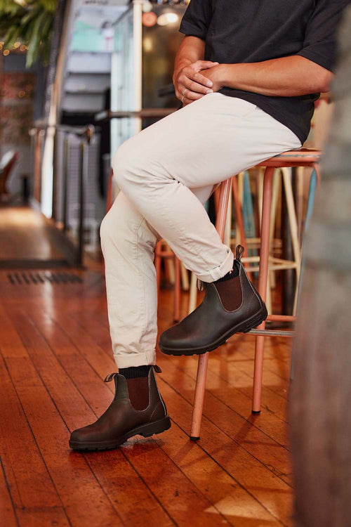 Lifestyle Men 1 image of Blundstone Men's Originals #500 in Stout Brown