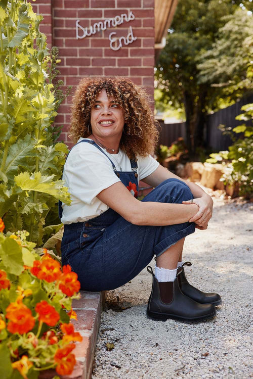 Lifestyle Women 7 image of Blundstone Women's Originals #500 in Stout Brown