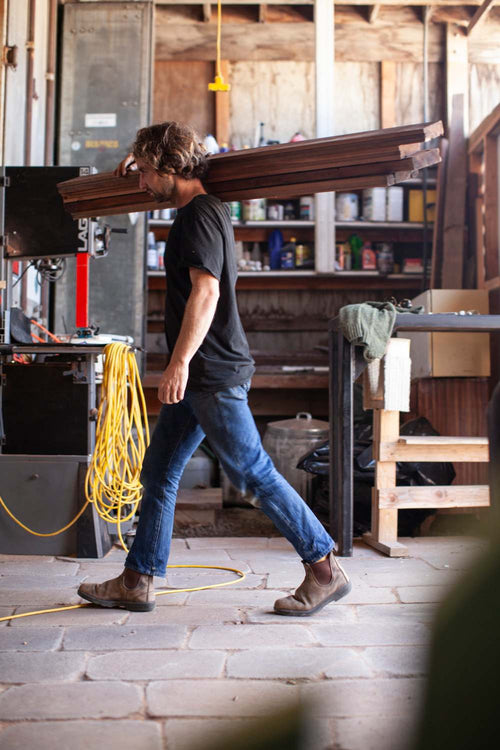 Lifestyle Men 6 image of Blundstone Men's Thermal #584 in Rustic Brown