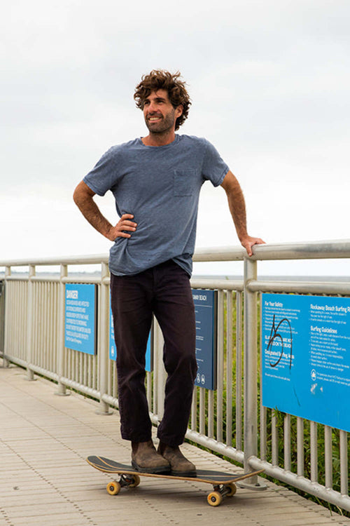 Lifestyle Men 2 image of Blundstone Men's Classics #585 in Rustic Brown