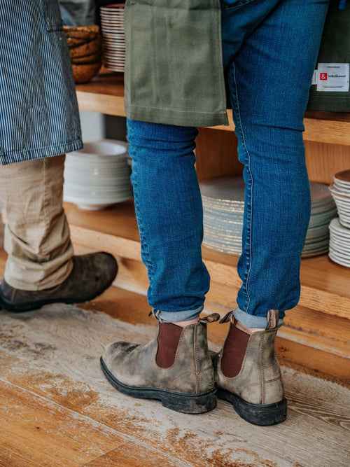Lifestyle Men 5 image of Blundstone Men's Classics #585 in Rustic Brown