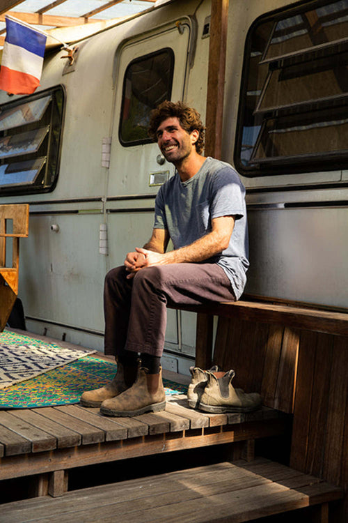 Lifestyle Men 9 image of Blundstone Men's Classics #585 in Rustic Brown