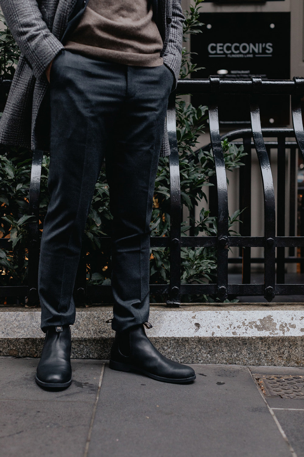 Black Leather Ankle Boots, Men's Dress 1901 - Blundstone